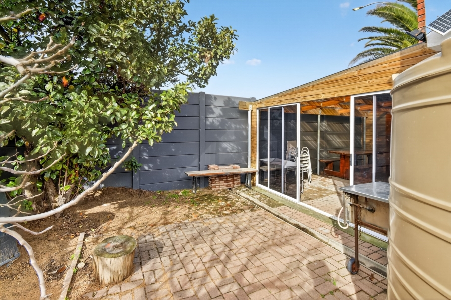 3 Bedroom Property for Sale in Strand South Western Cape